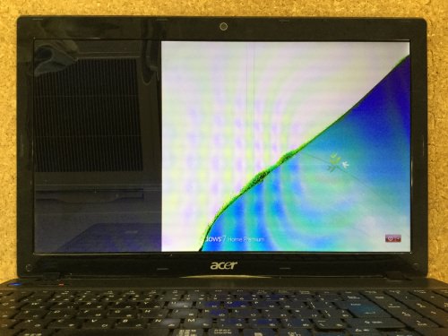 液晶修理 Acer Aspire5741 画面割れ、亀裂の格安修理が可能！