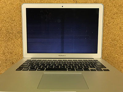 MacBook Air 画面が暗い