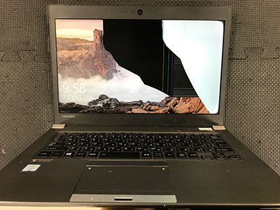 dynabook RZ63/FSの液晶割れ パソコン修理