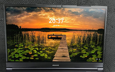 E5-165-TGLABW11 液晶割れ 修理後