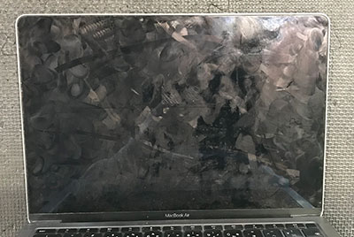 MacBook Air A2337 修理前
